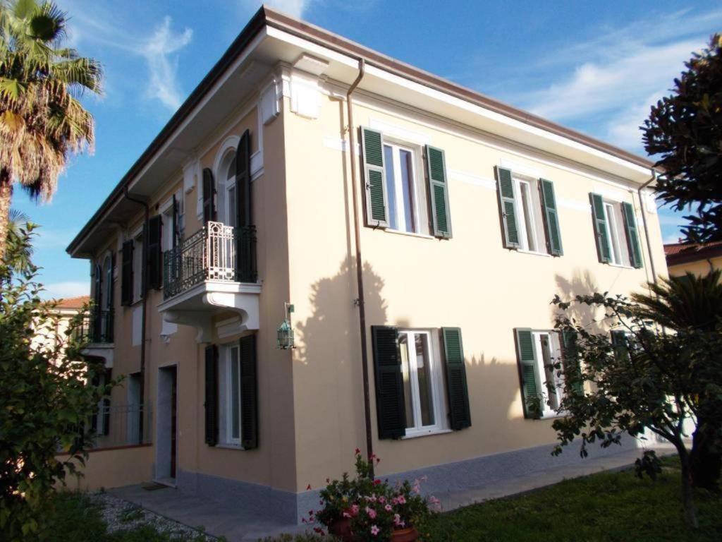 B&B Rossana Carrara Exterior foto